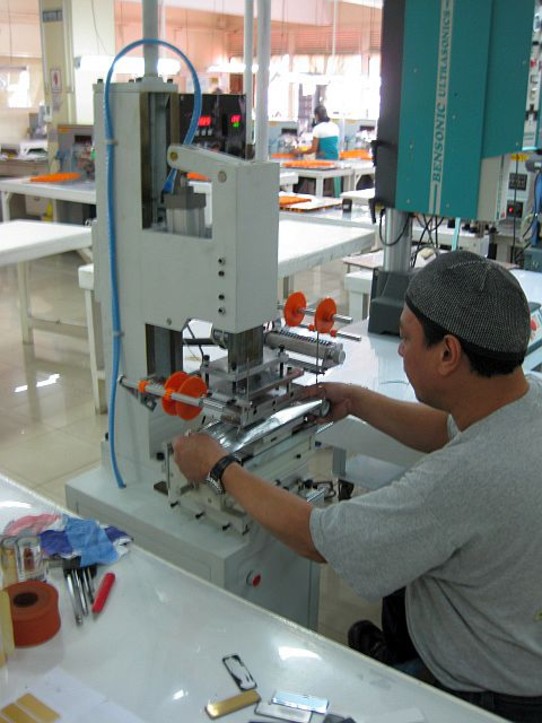 Hot stamping machine